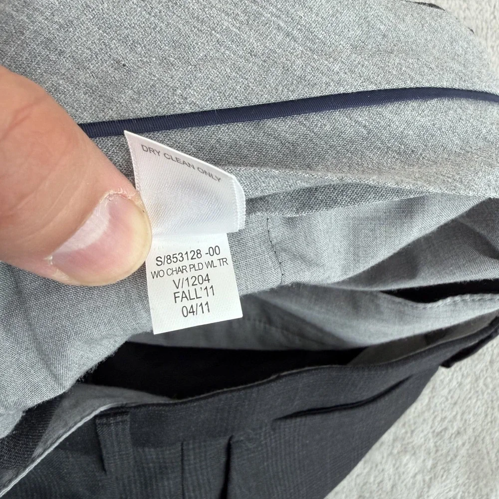 Banana Republic Classic Fit 100% Wool Trouser Pants in Grey Glen Check Men 35x30